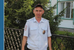 4 года в службе участковых,  17 лет - в органах
